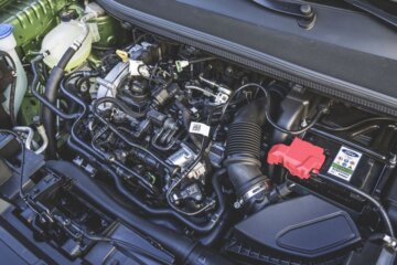 軽やかな回転感覚と優れた環境性能を実現した1.0L EcoBoostユニットはフォードの自信作