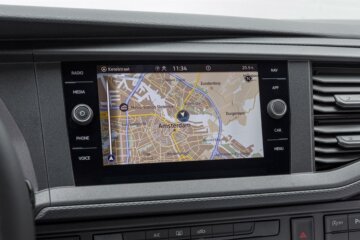 仕様により設定されるインフォテインメントシステムはスマートフォンのワイヤレス接続にも対応