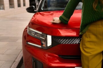 印象的なコの字型3セグメントライトシグネチャ