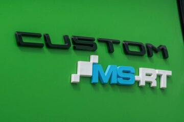 リアにはMS-RTのエンブレムが装着されます