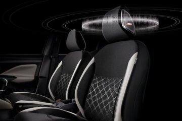 BOSEが手掛けたパーソナルオーディオにはヘッドレストスピーカーを装備