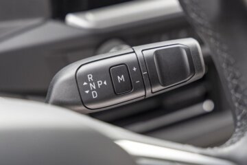 トルクコンバーター式になり滑らかさが増した8AT