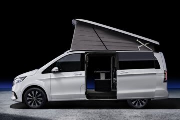 マルコポーロ・ホライズンはミニキッチンがないぶん両側スライドドアになりなす