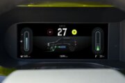 グランデパンダにはデジタルメーターが全車標準装備