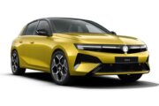英国仕様のボクスホール アストラ(ハッチバック)